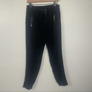 JOE’S JEANS- black joggers zipped pockets